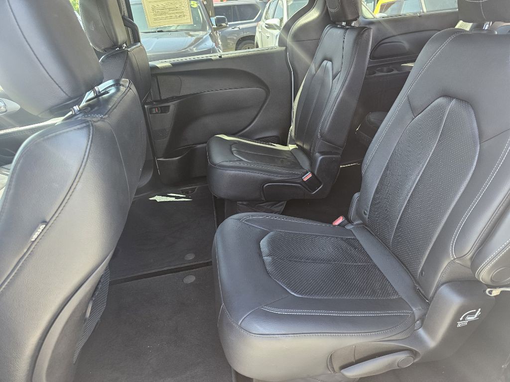 2019 Chrysler Pacifica Image 24