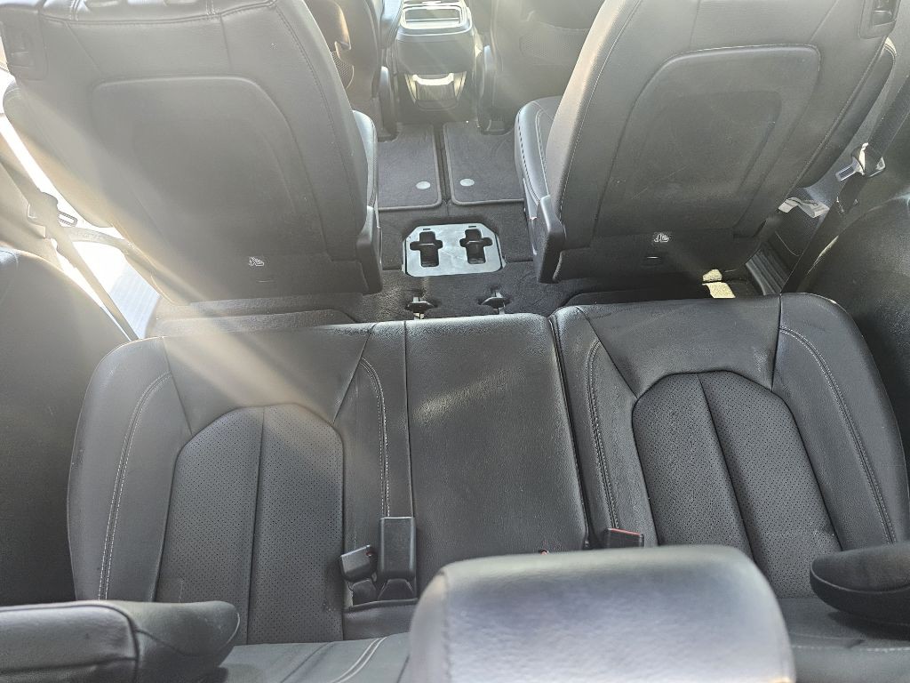 2019 Chrysler Pacifica Image 25