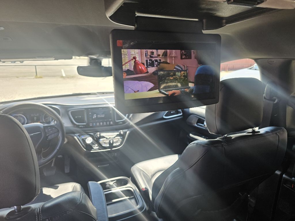 2019 Chrysler Pacifica Image 29