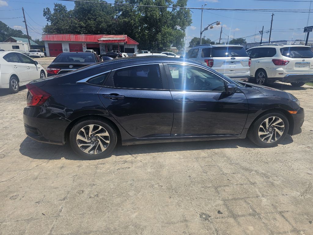 2017 Honda Civic Image 8