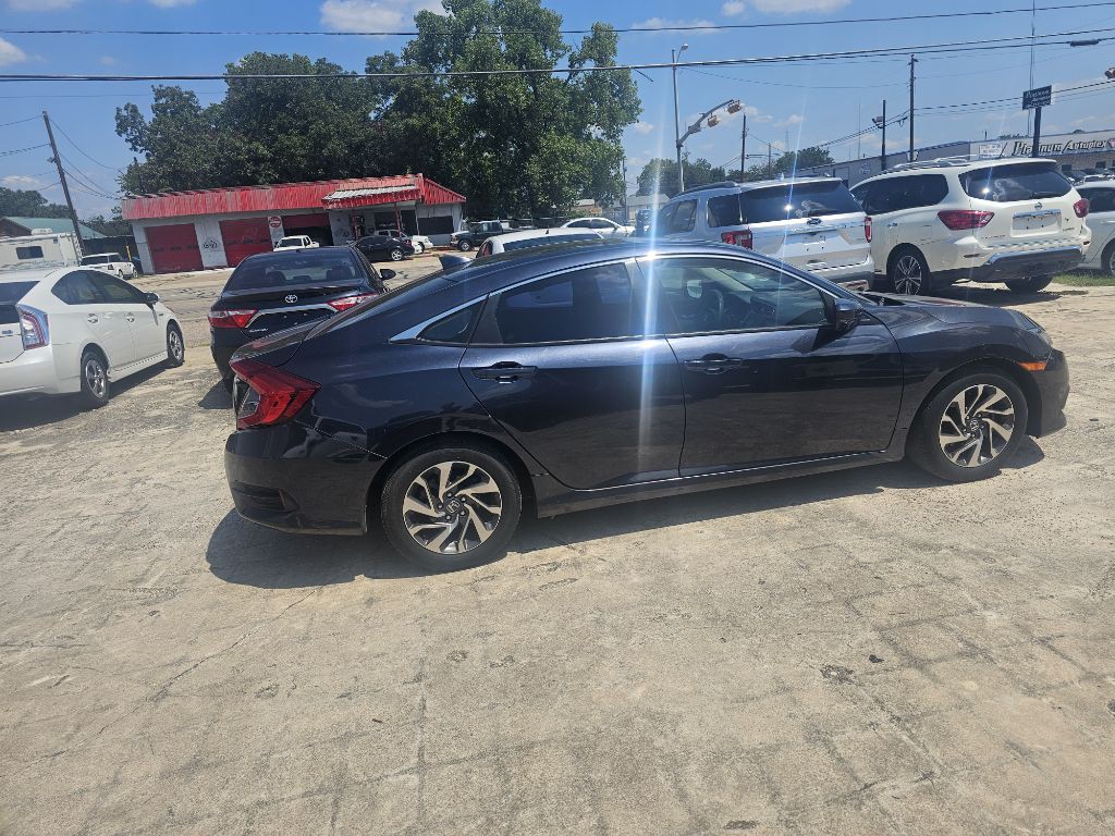 2017 Honda Civic Image 10