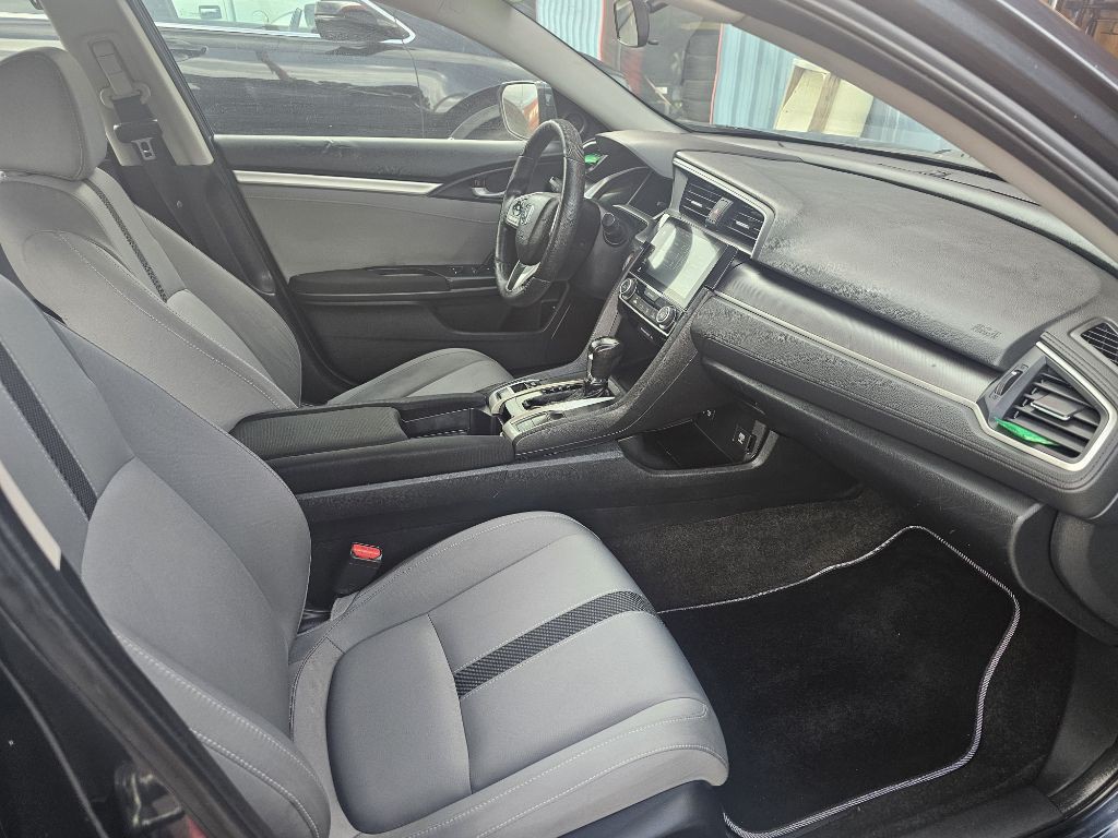 2017 Honda Civic Image 17