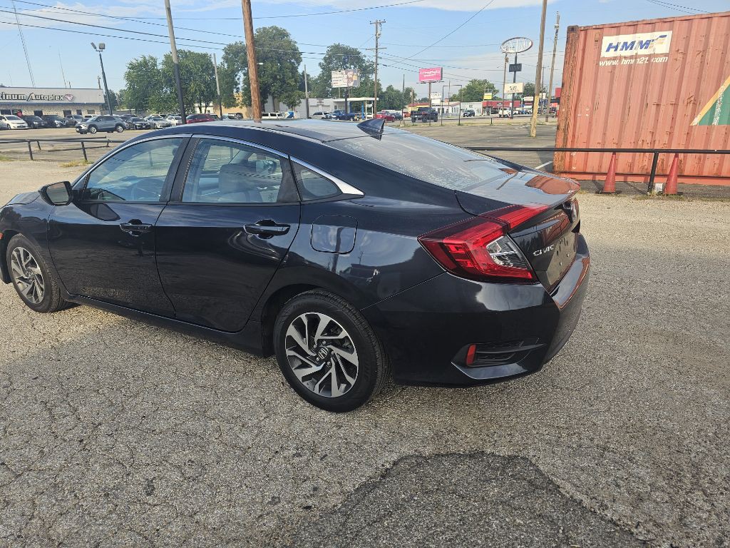 2017 Honda Civic Image 32