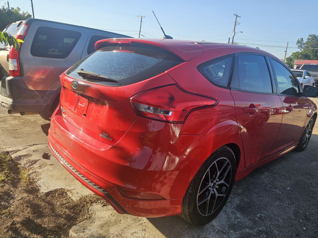 2015 Ford Focus Image 8