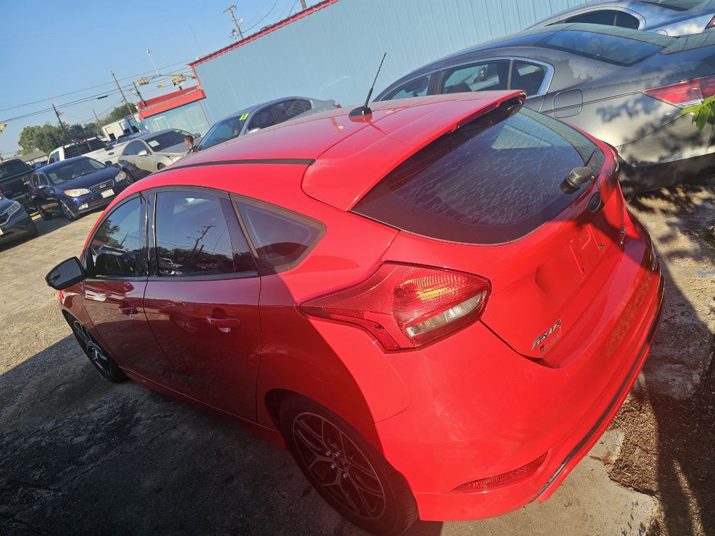2015 Ford Focus Image 10