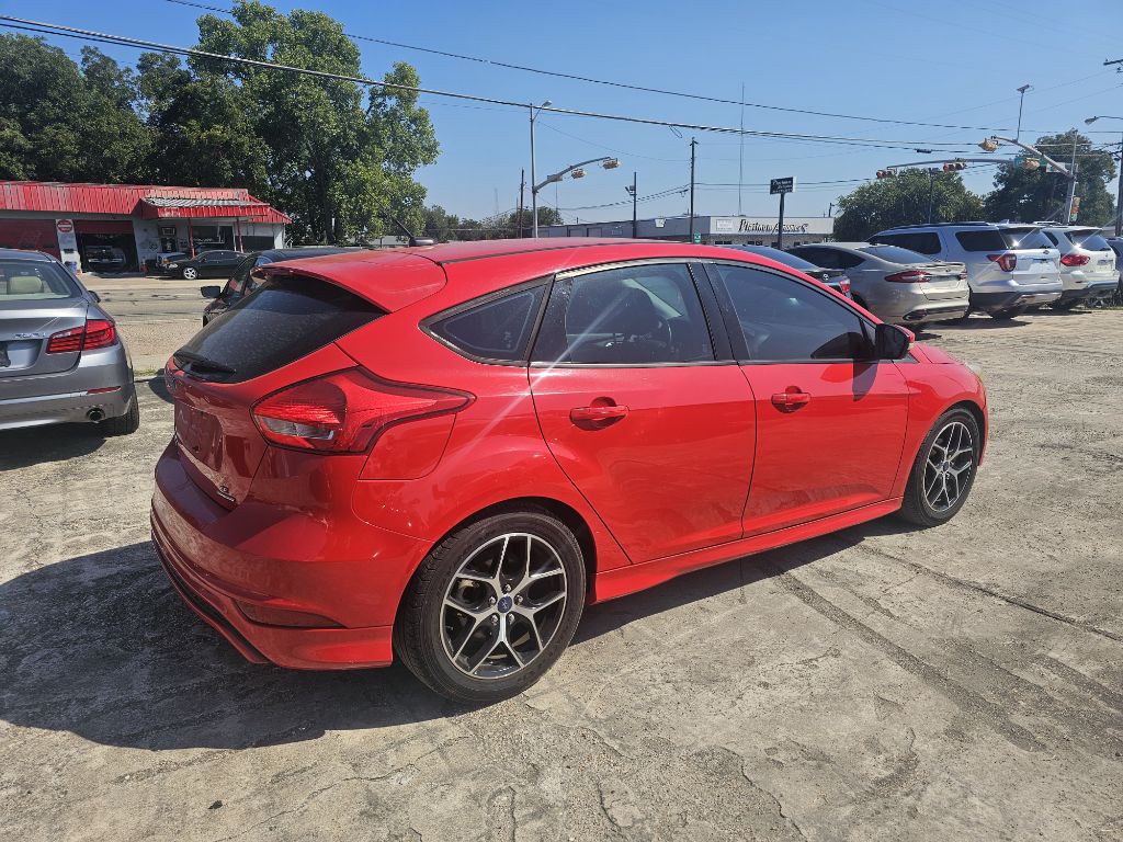 2015 Ford Focus Image 22
