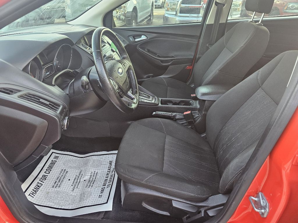 2015 Ford Focus Image 30