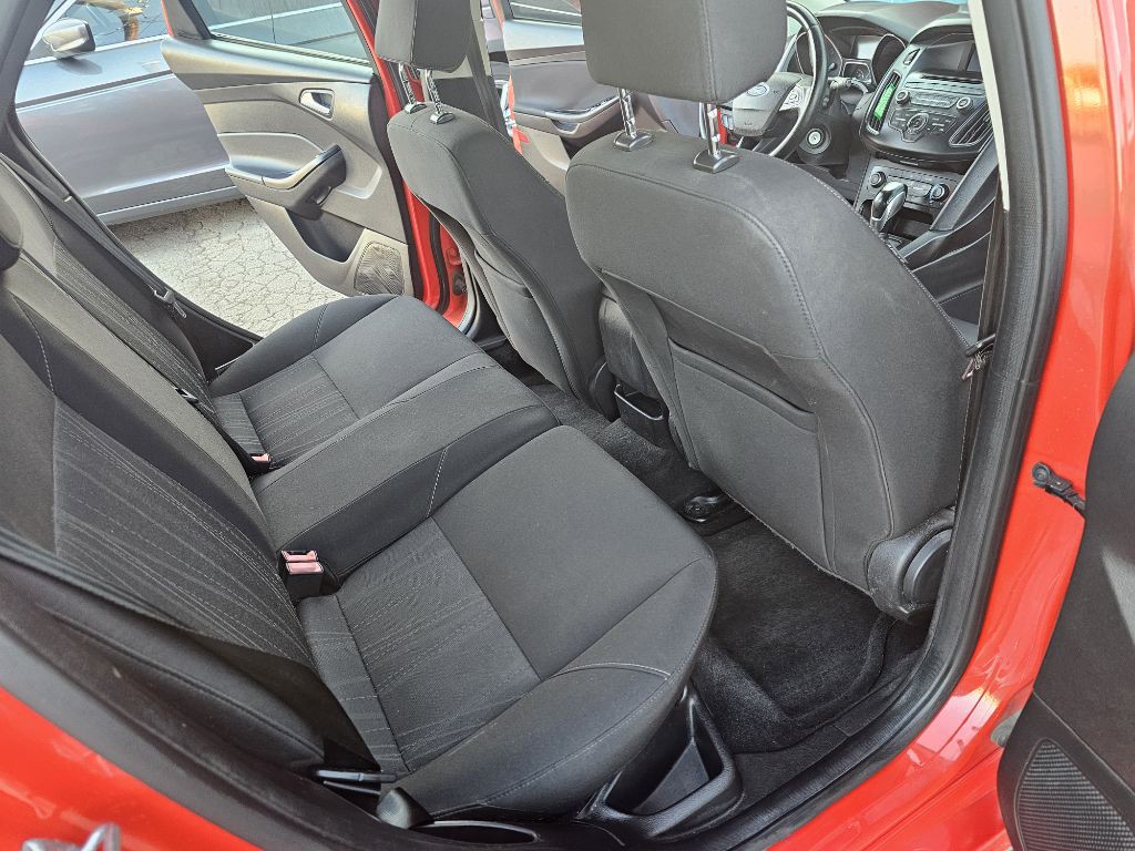 2015 Ford Focus Image 35