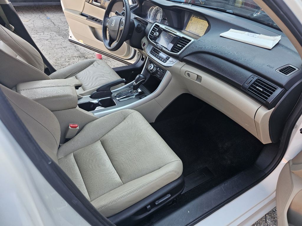 2014 Honda Accord Image 22