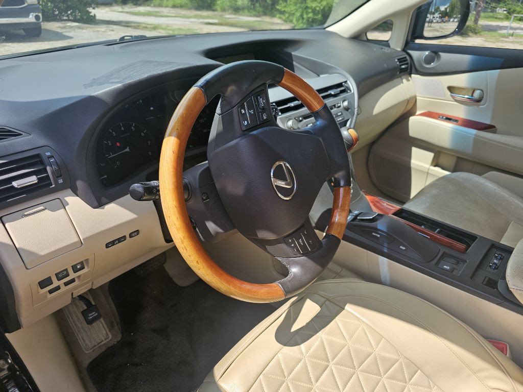 2010 Lexus RX Image 16