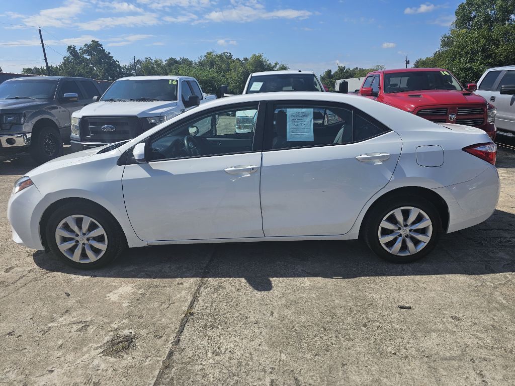 2015 Toyota Corolla Image 21
