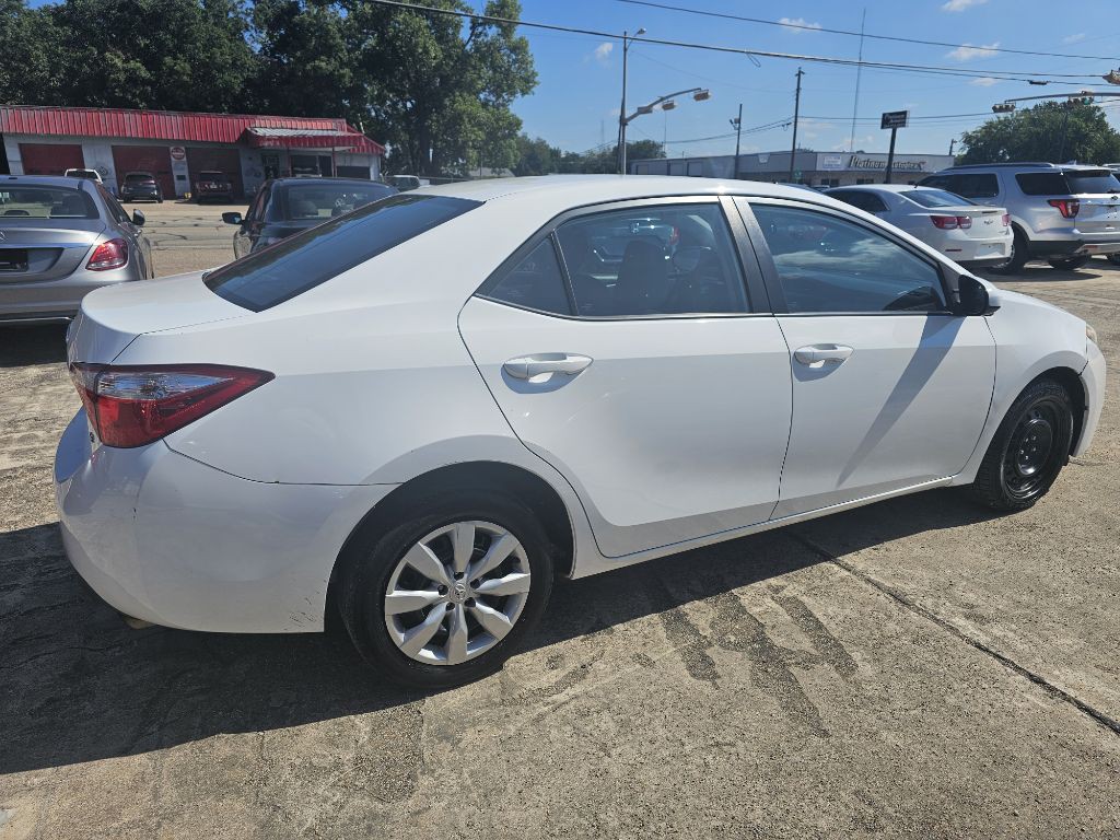 2015 Toyota Corolla Image 26