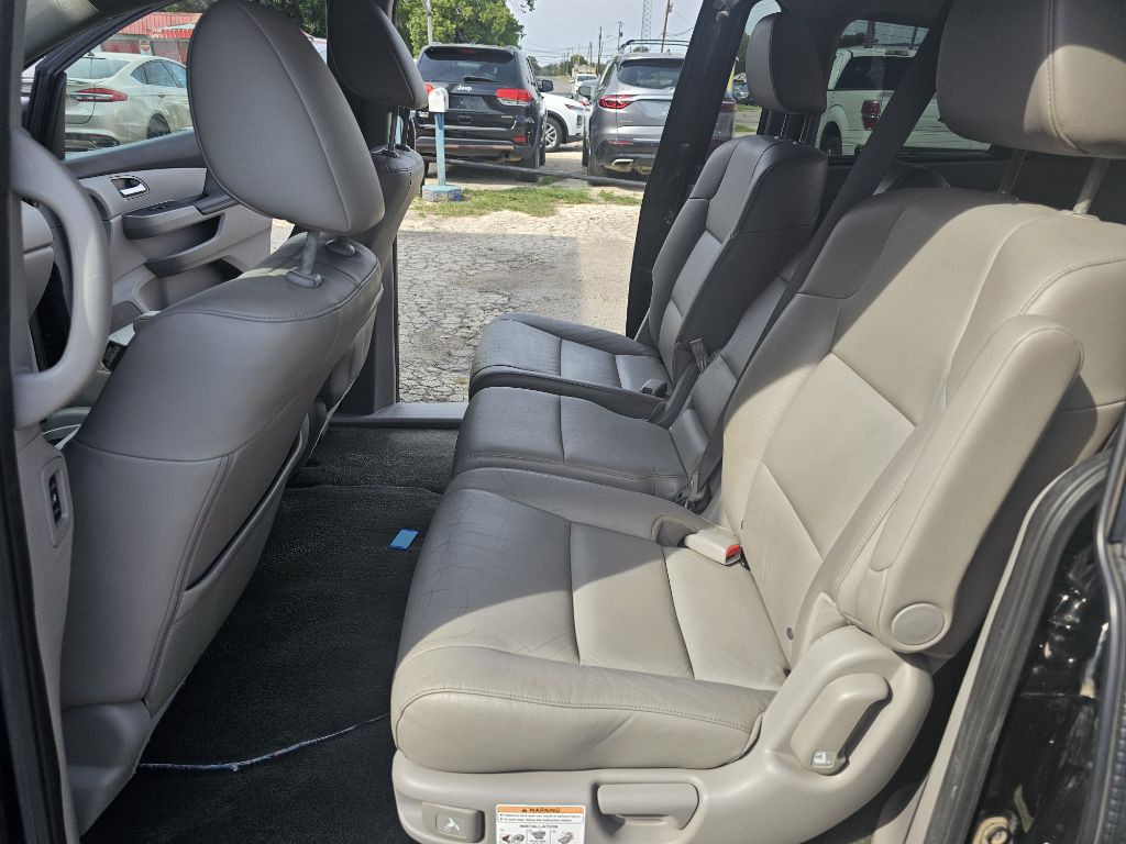 2016 Honda Odyssey Image 16