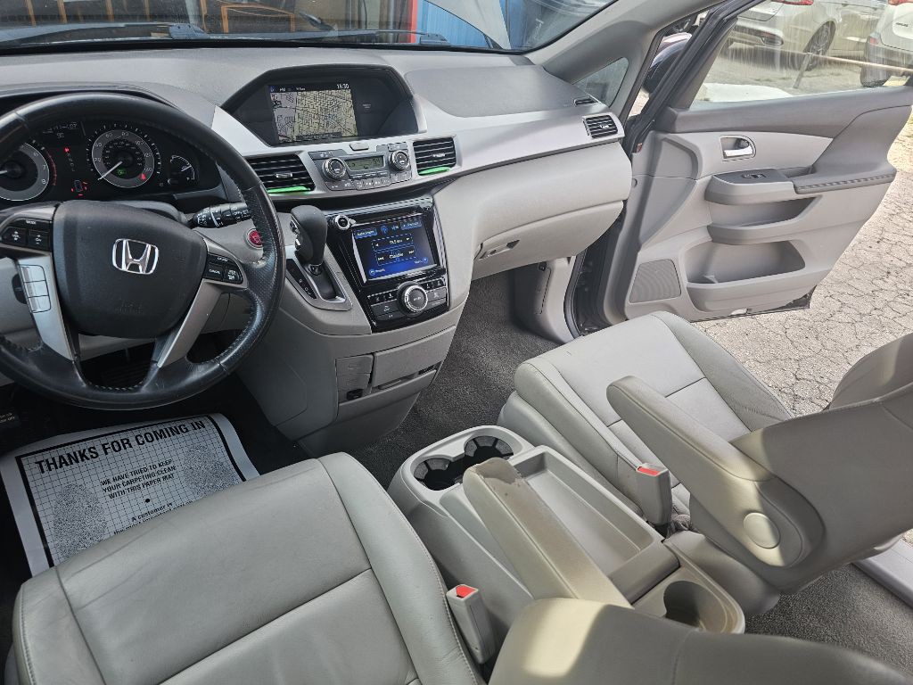 2016 Honda Odyssey Image 17
