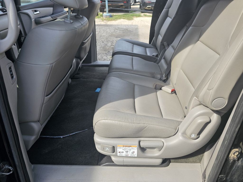 2016 Honda Odyssey Image 18