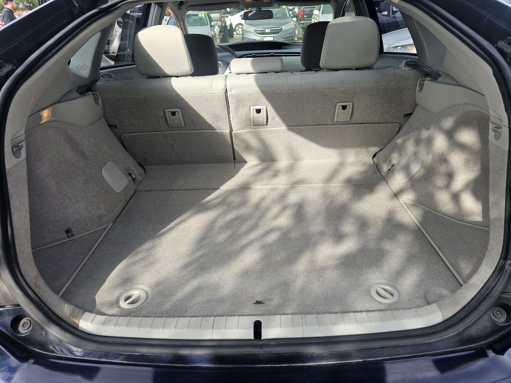 2013 Toyota Prius Image 6