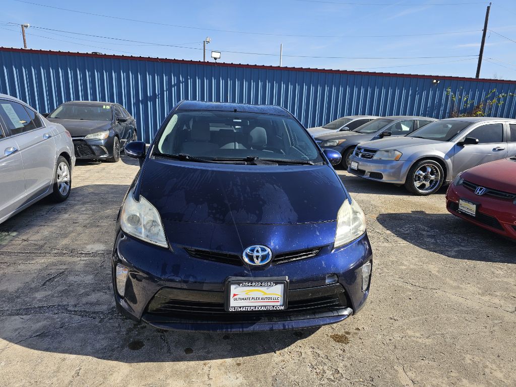 2013 Toyota Prius Image 17