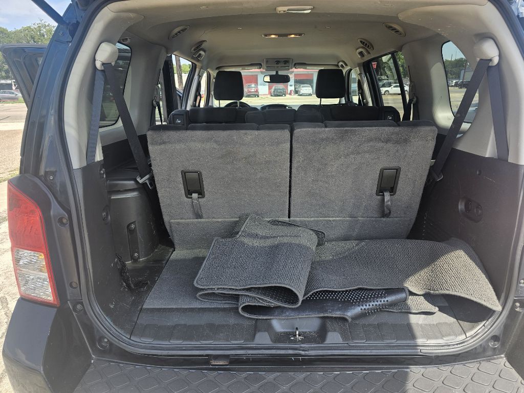 2011 Nissan Pathfinder Image 9