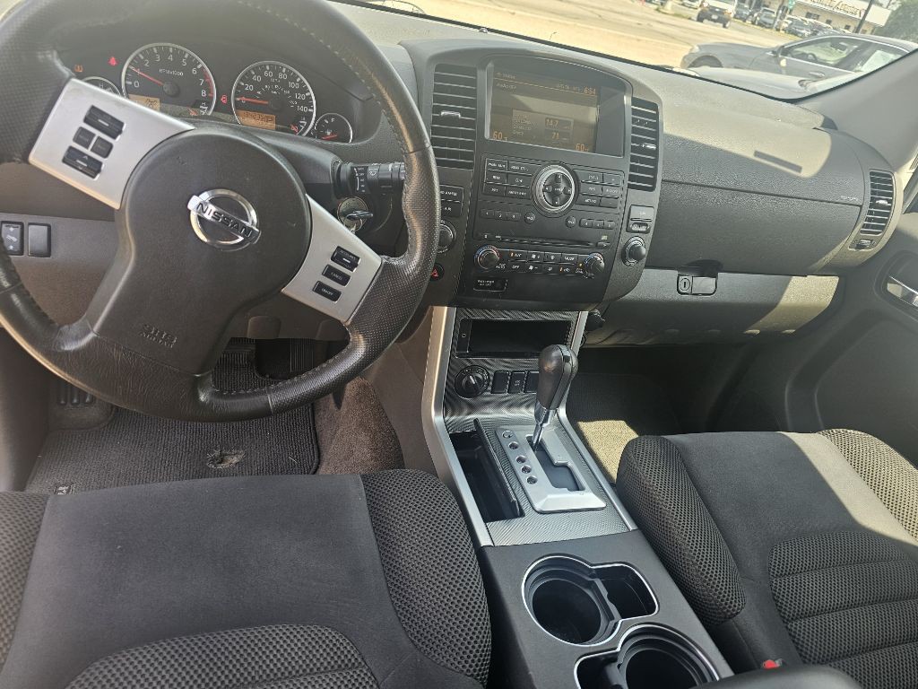 2011 Nissan Pathfinder Image 12