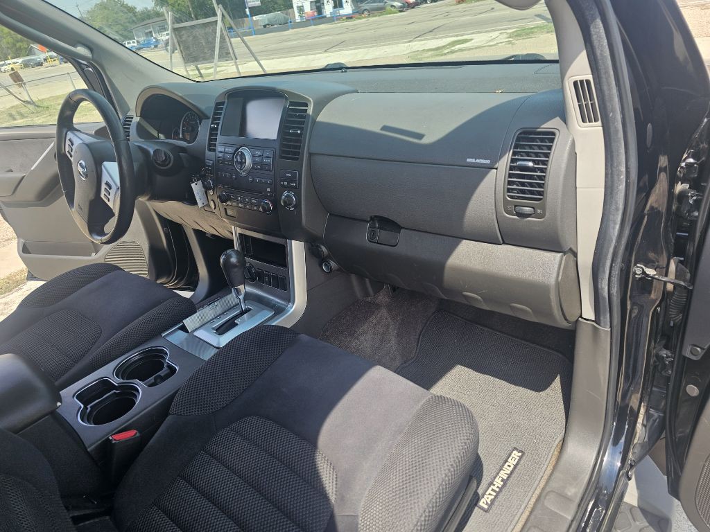 2011 Nissan Pathfinder Image 13