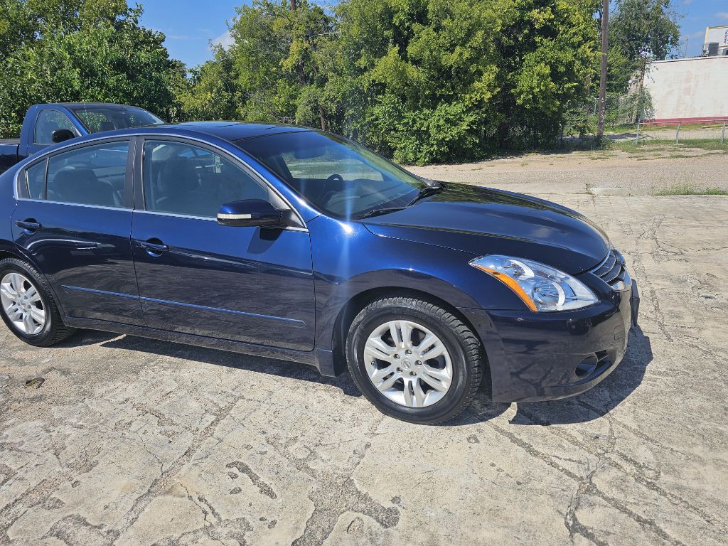 2010 Nissan Altima Image 7