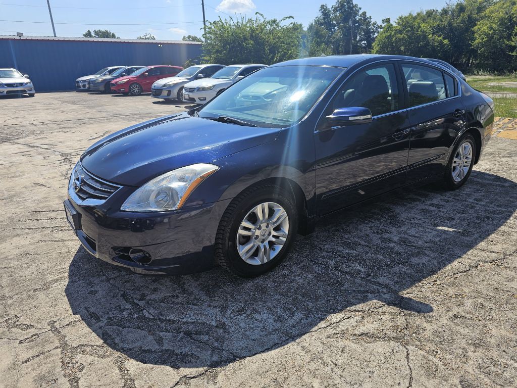 2010 Nissan Altima Image 8