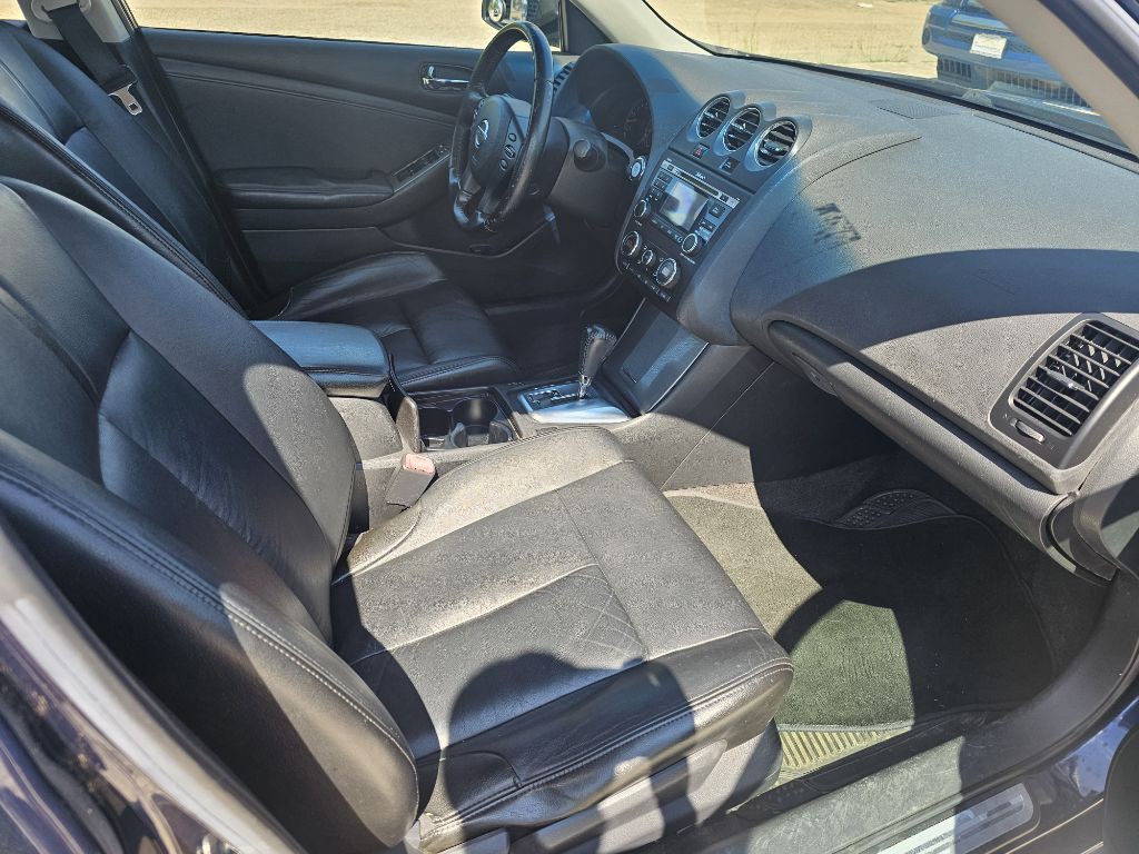2010 Nissan Altima Image 15