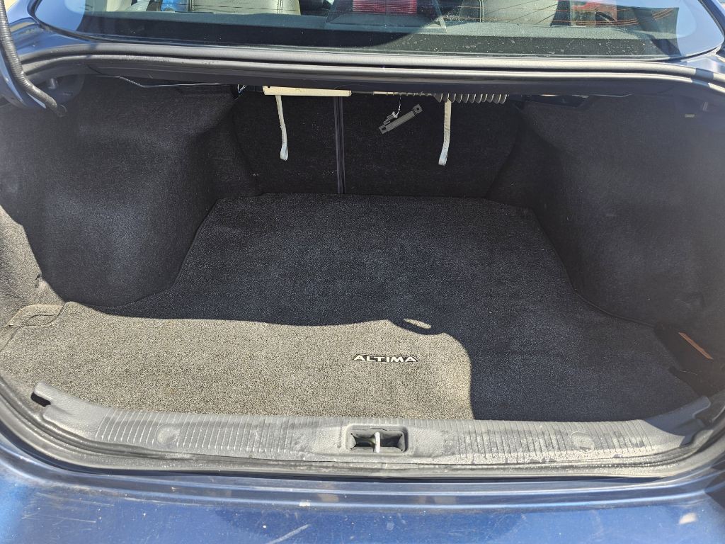 2010 Nissan Altima Image 17