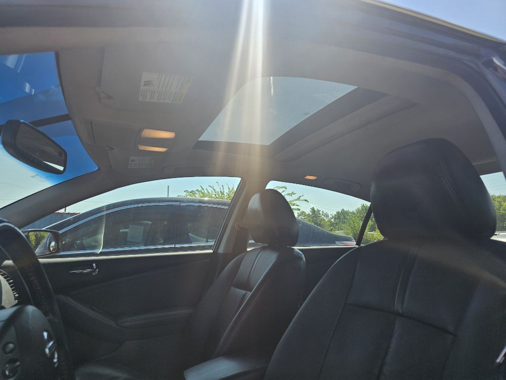 2010 Nissan Altima Image 22