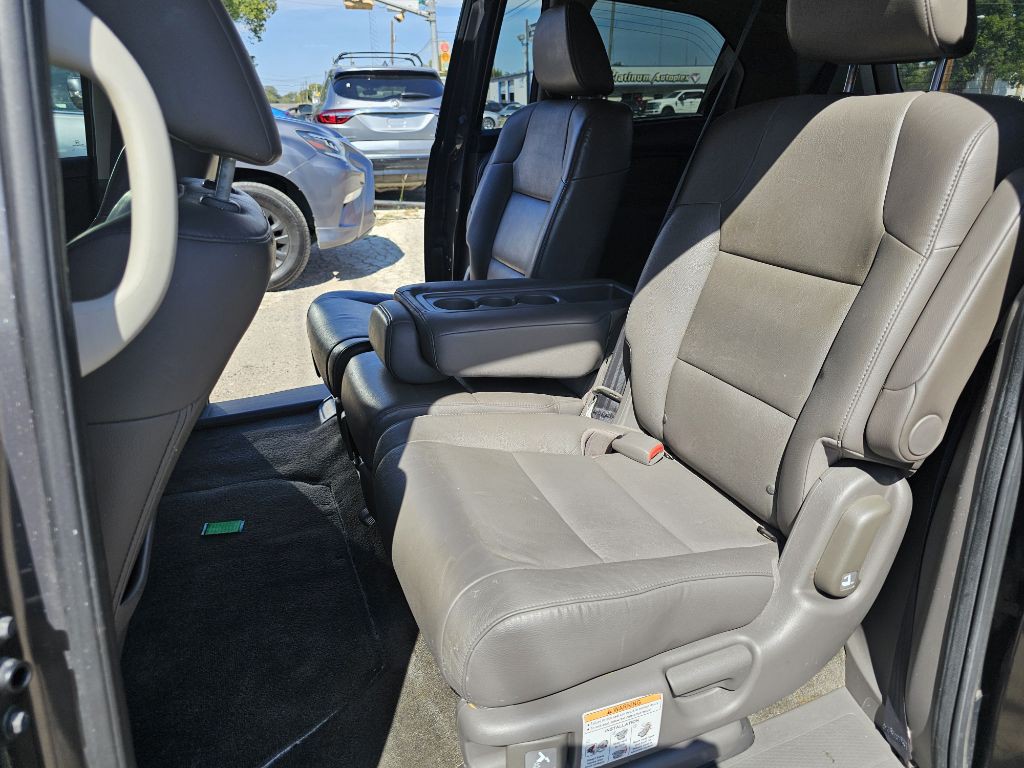 2014 Honda Odyssey Image 14