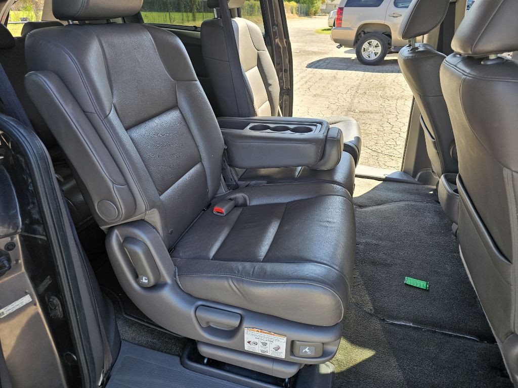 2014 Honda Odyssey Image 17