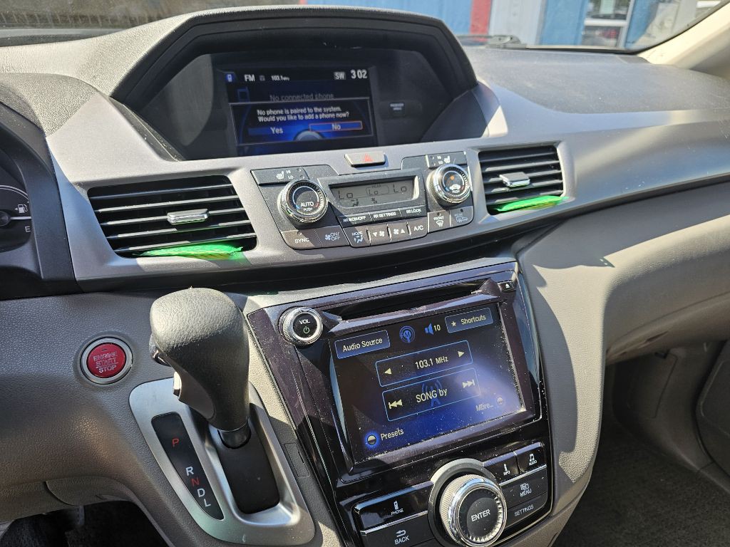 2014 Honda Odyssey Image 21