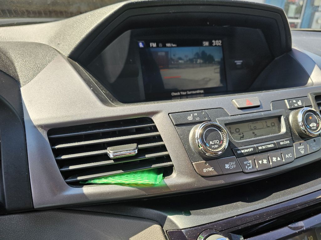 2014 Honda Odyssey Image 24