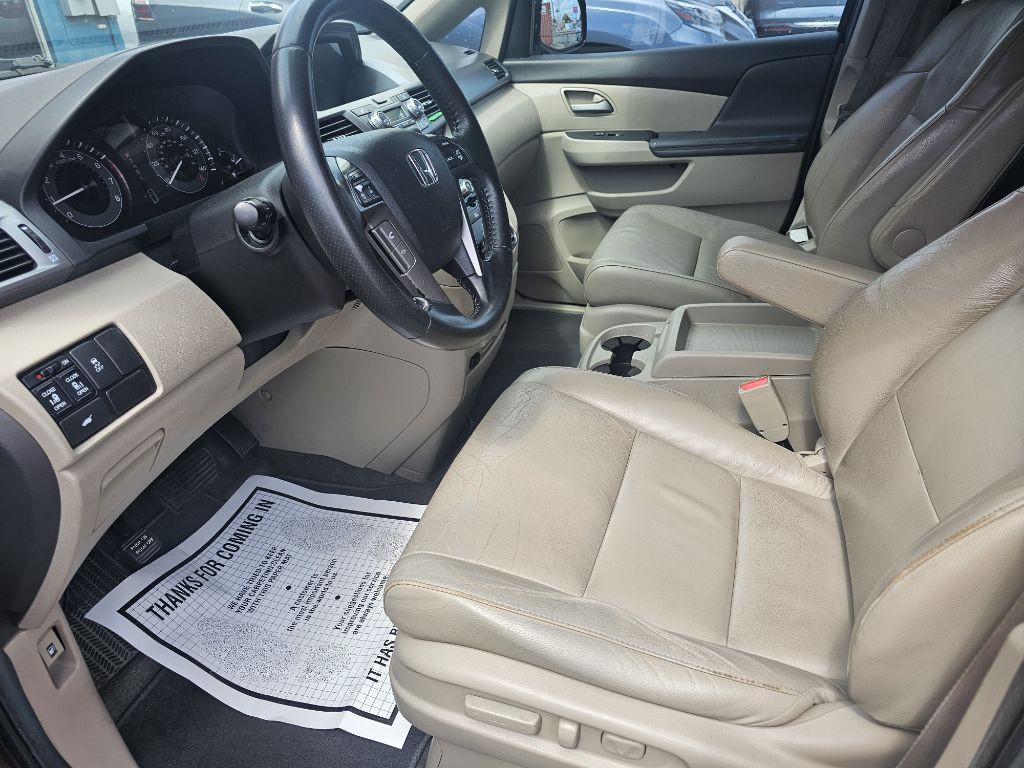 2013 Honda Odyssey Image 17