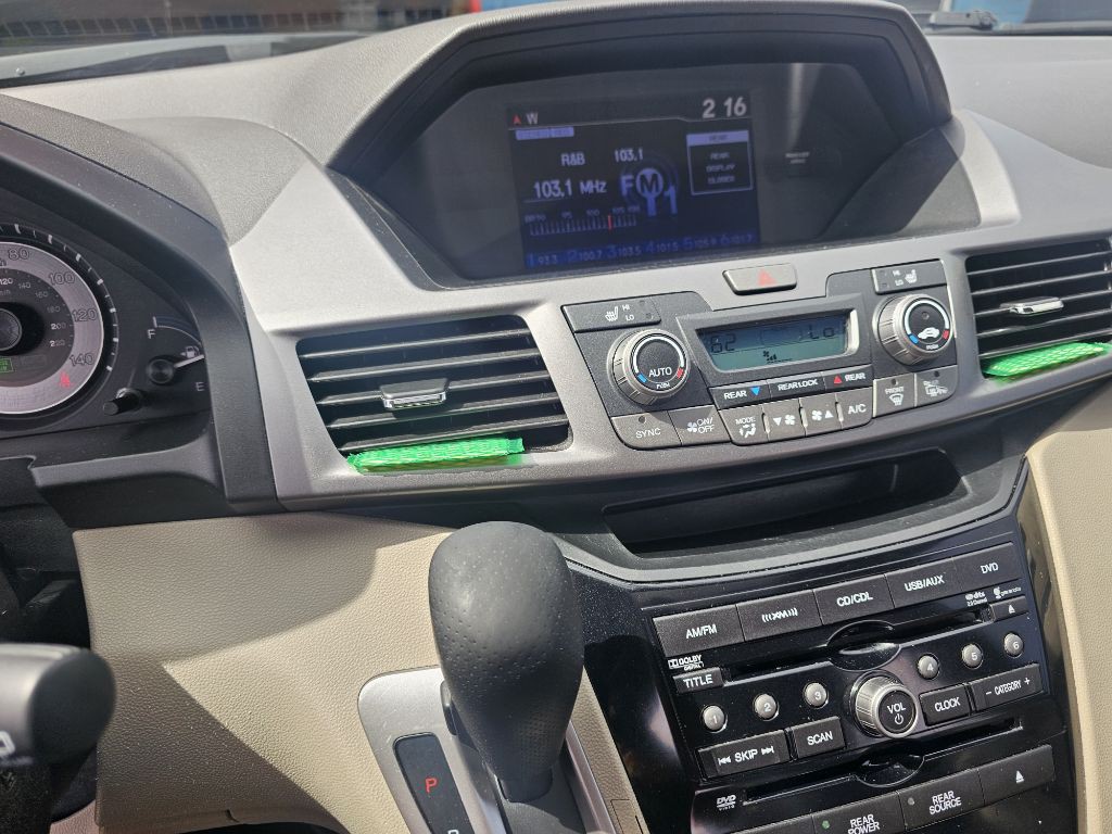 2013 Honda Odyssey Image 18