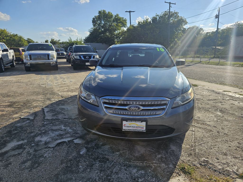 2010 Ford Taurus Image 8
