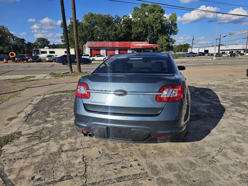 2010 Ford Taurus Image 12