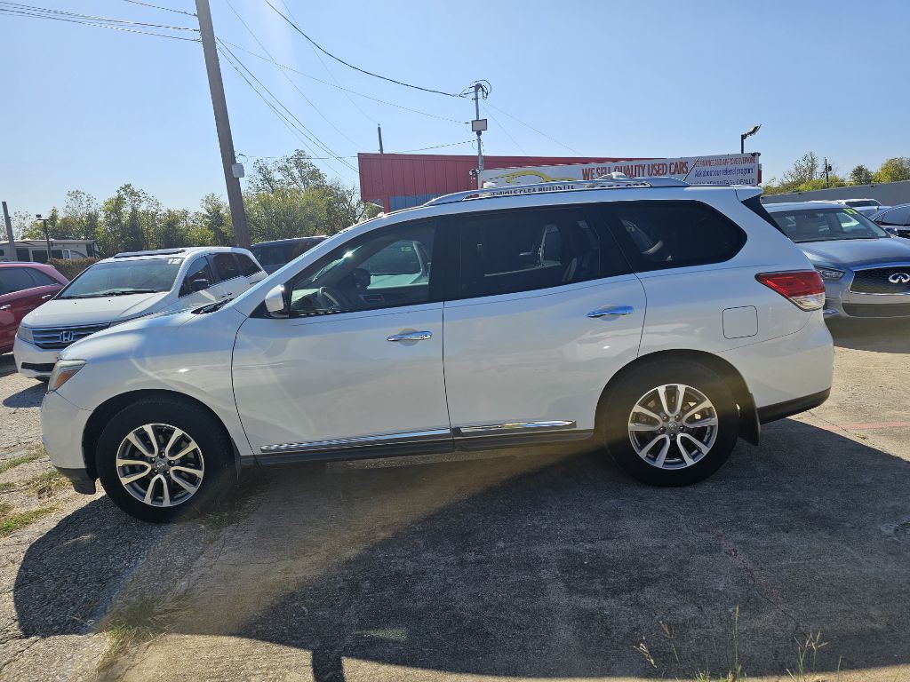 2014 Nissan Pathfinder Image 3