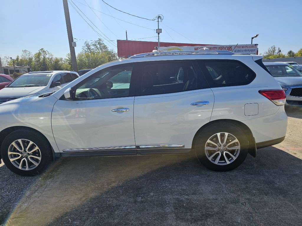 2014 Nissan Pathfinder Image 5
