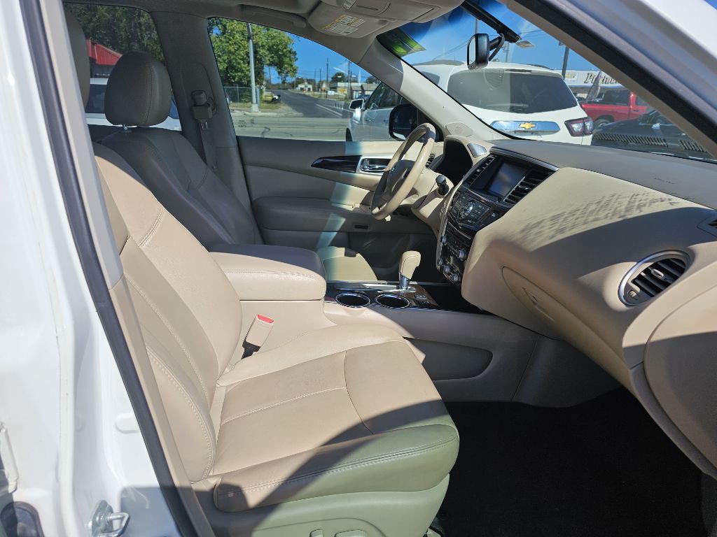 2014 Nissan Pathfinder Image 7
