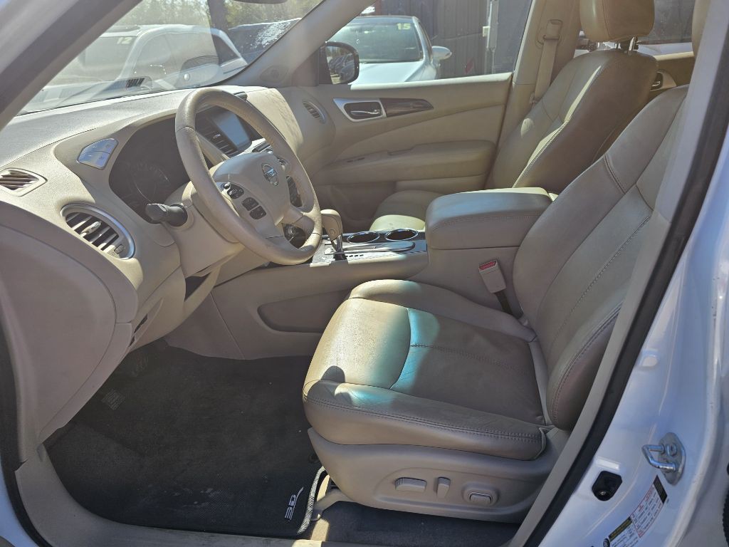 2014 Nissan Pathfinder Image 10