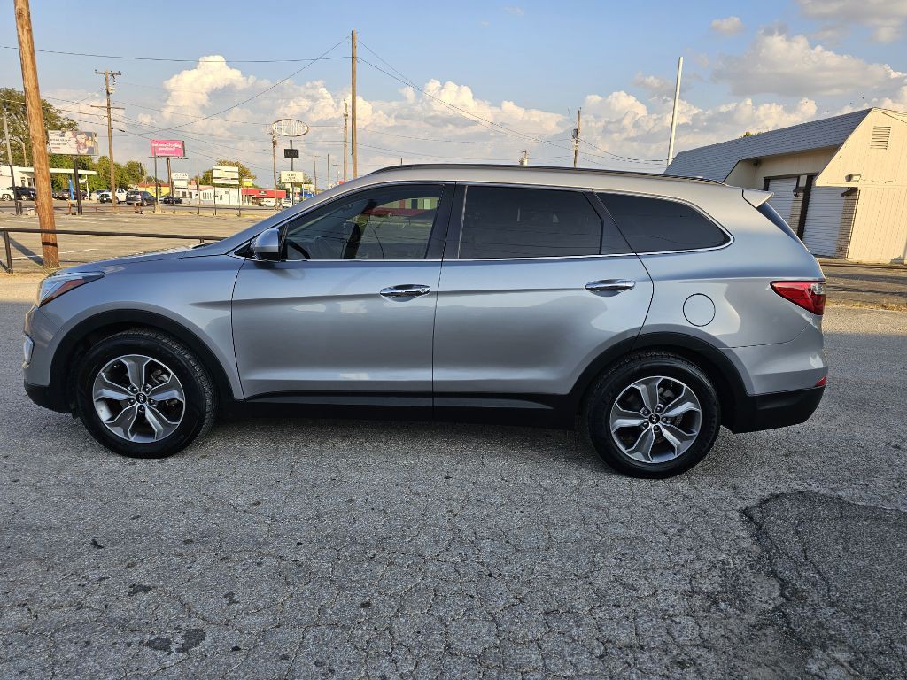 2014 Hyundai Santa Fe Image 2
