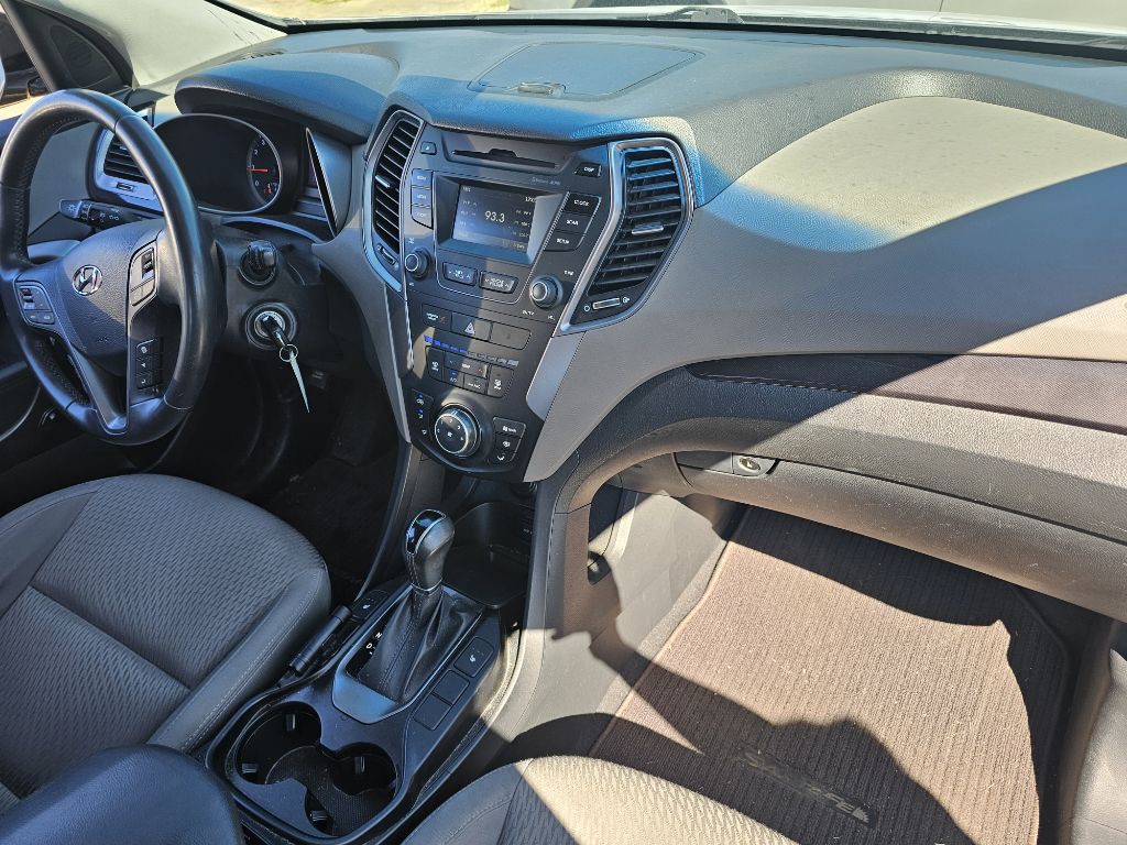 2014 Hyundai Santa Fe Image 12