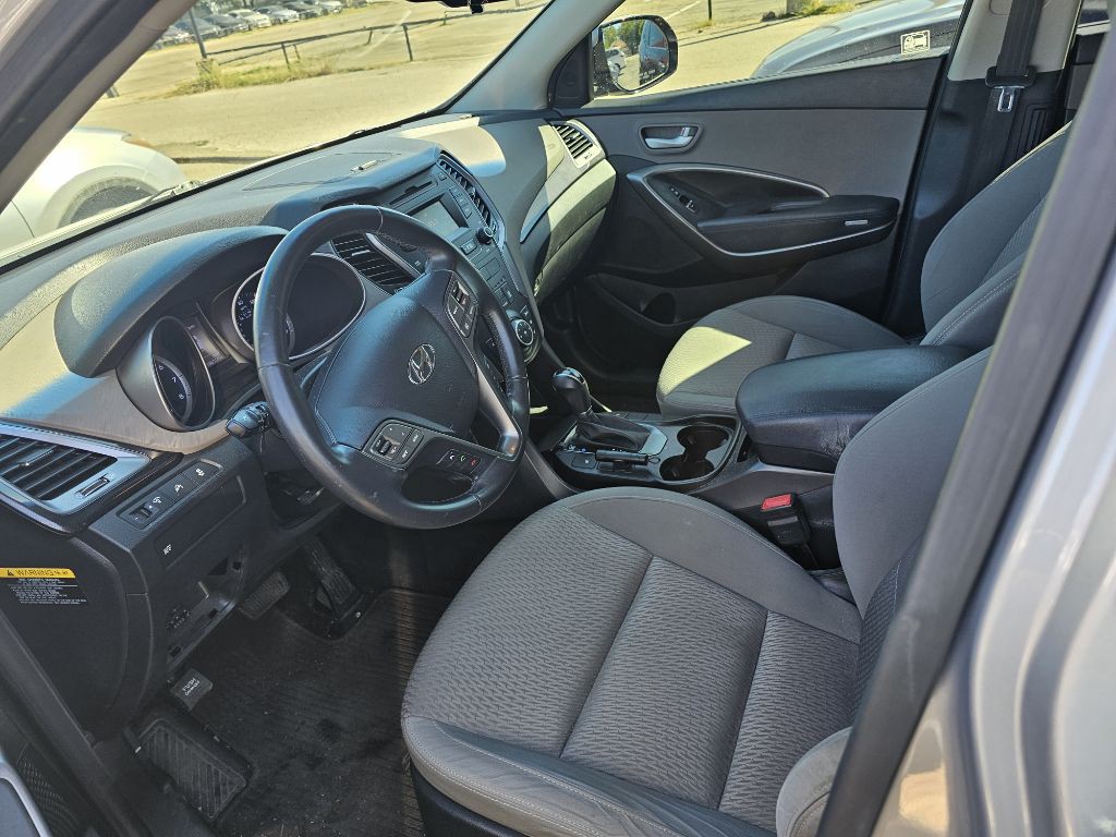 2014 Hyundai Santa Fe Image 15