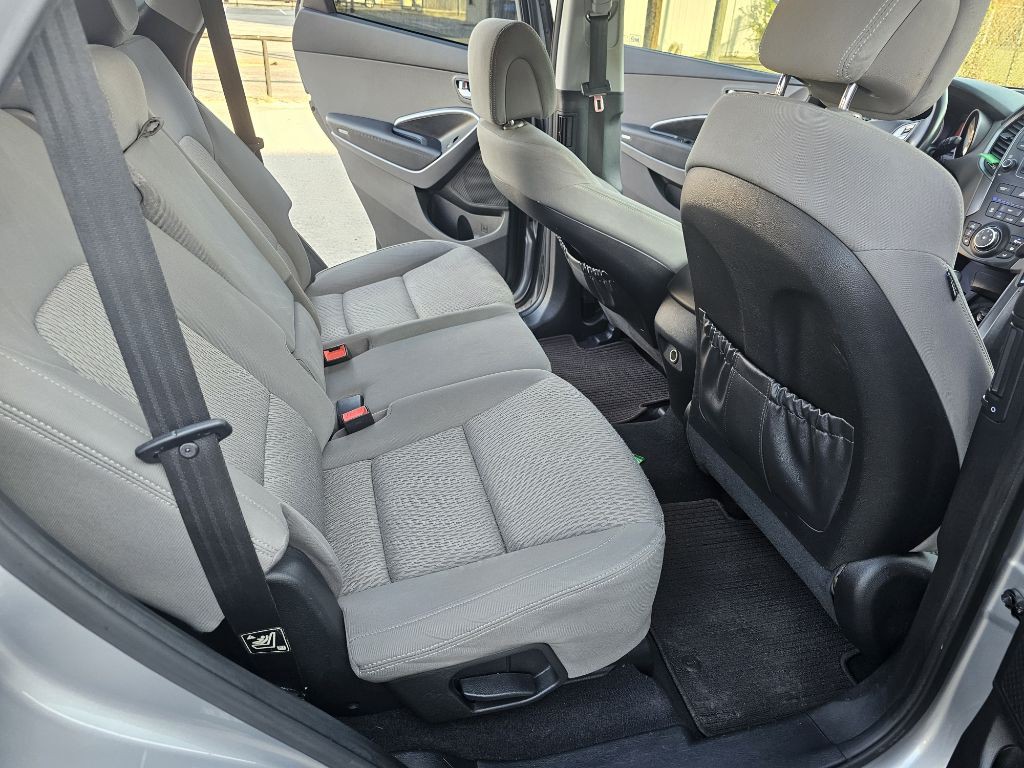 2014 Hyundai Santa Fe Image 19
