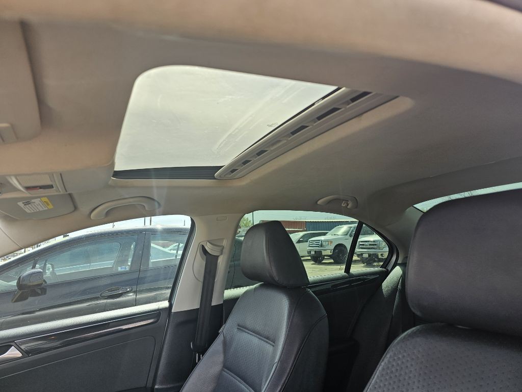 2015 Volkswagen Jetta Image 5