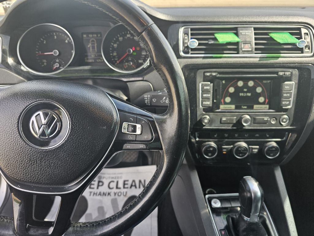 2015 Volkswagen Jetta Image 10