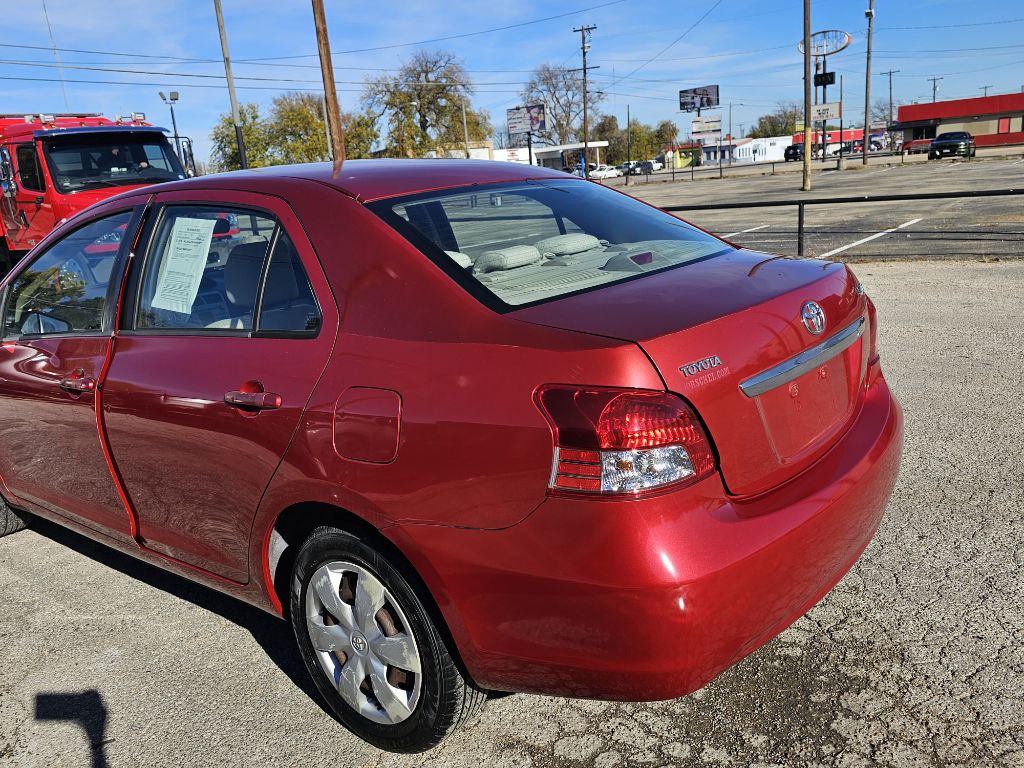 2008 Toyota Yaris Image 4