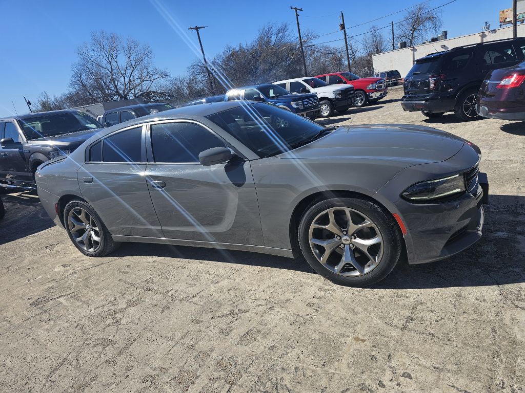 2017 Dodge Charger Image 2