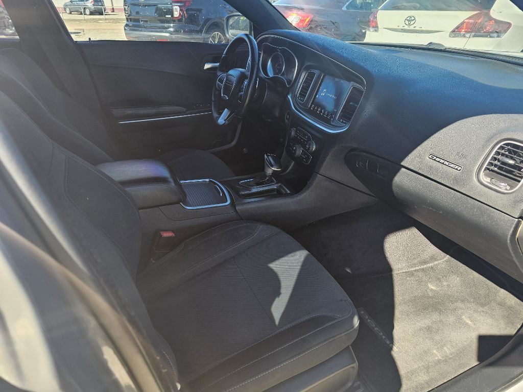 2017 Dodge Charger Image 11